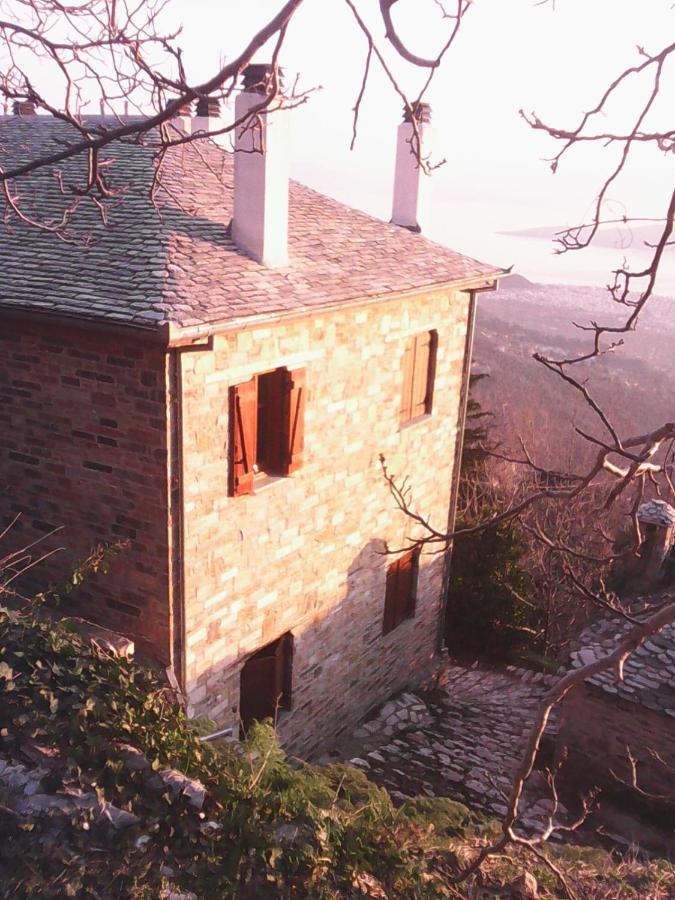 דירות מקריניצה Kirmilis Mansion מראה חיצוני תמונה